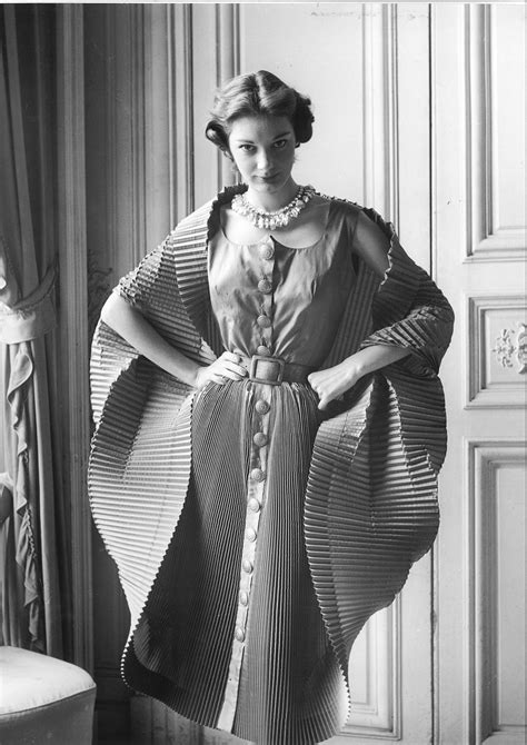 elsa schiaparelli style